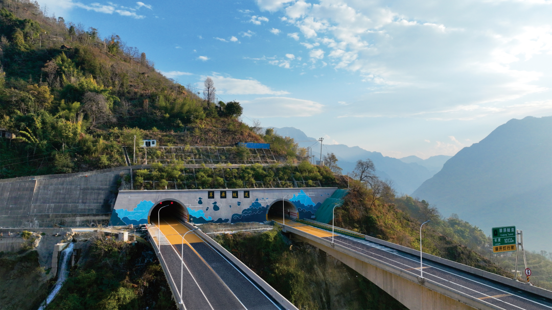 86abe379f07be0eb33bc360f1c0c558a 86abe379f07be0eb33bc360f1c0c558a