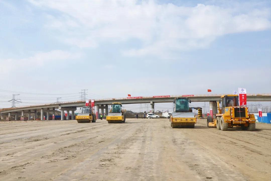 新聞直播間：中交一公局集團(tuán)津石高速西段項(xiàng)目快速?gòu)?fù)工